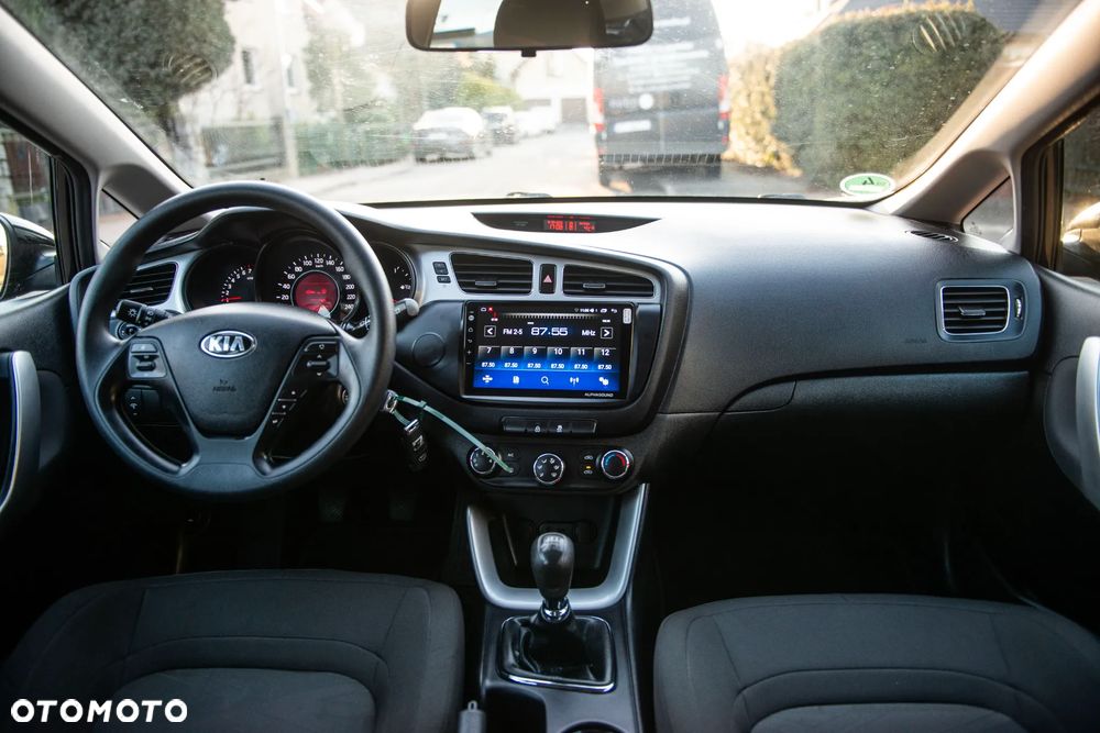 Kia Ceed 1.4 CVVT Edition 7 - 22
