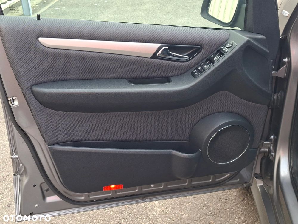 Mercedes-Benz Klasa B 180 BlueEFFICIENCY - 16