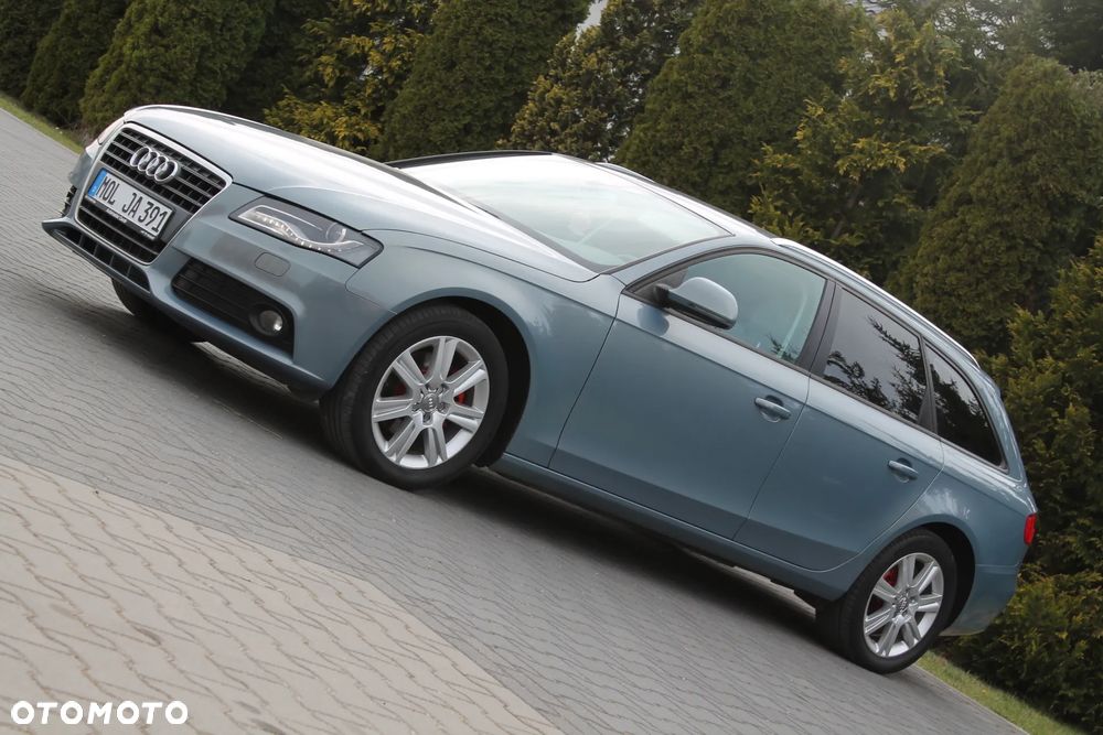 Audi A4 Avant 2.0 TDI Quattro - 8