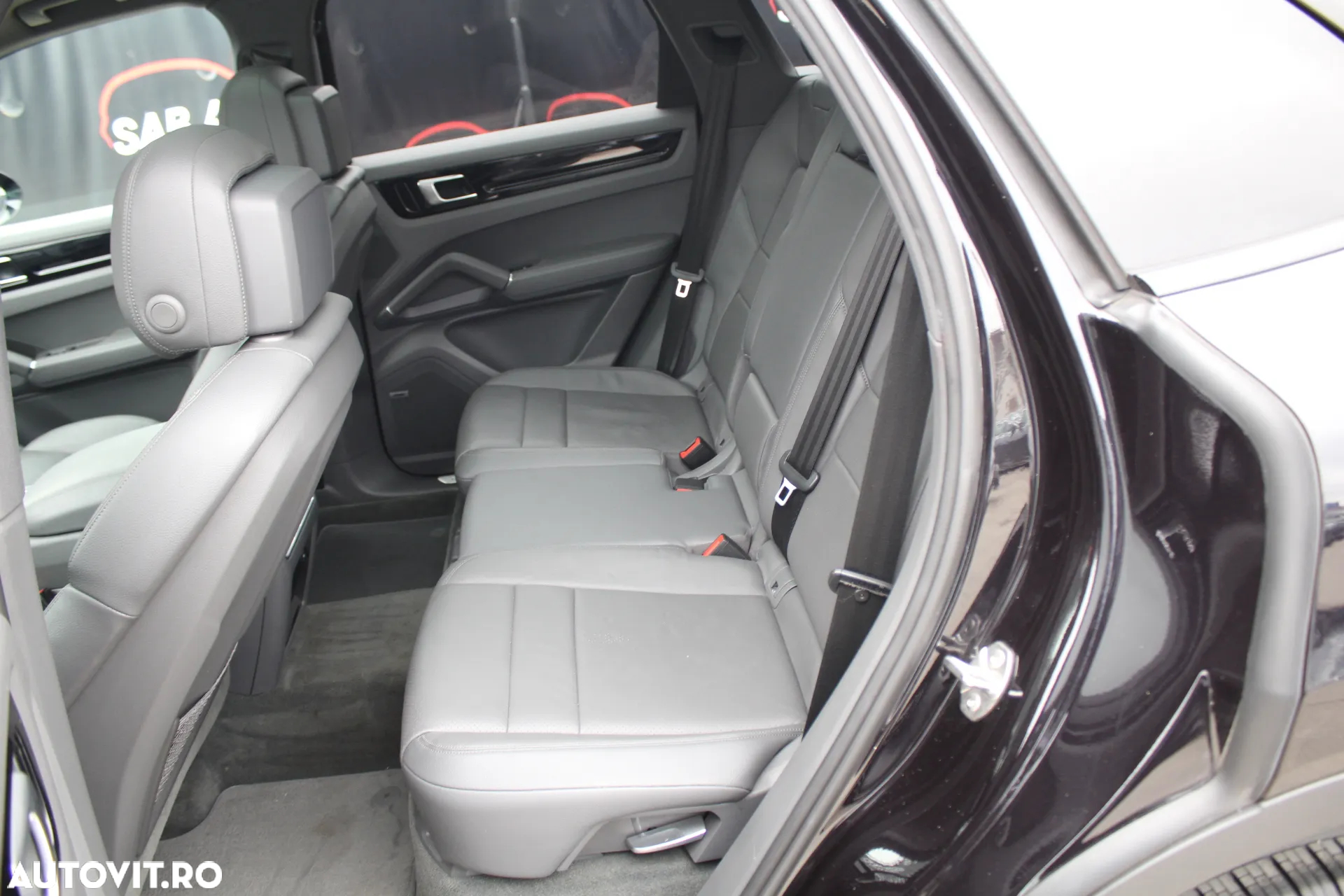 Porsche Cayenne - 13