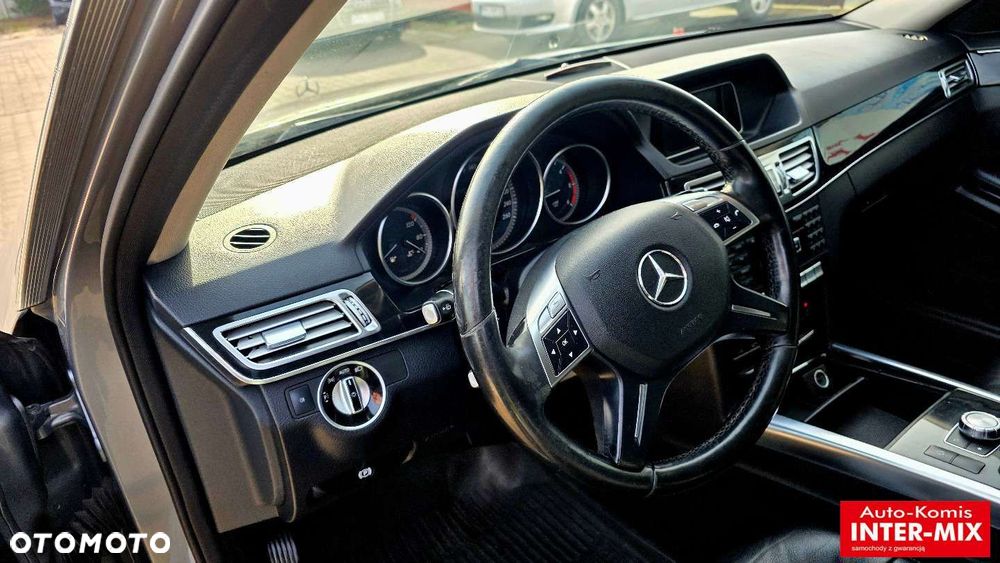 Mercedes-Benz Klasa E - 19