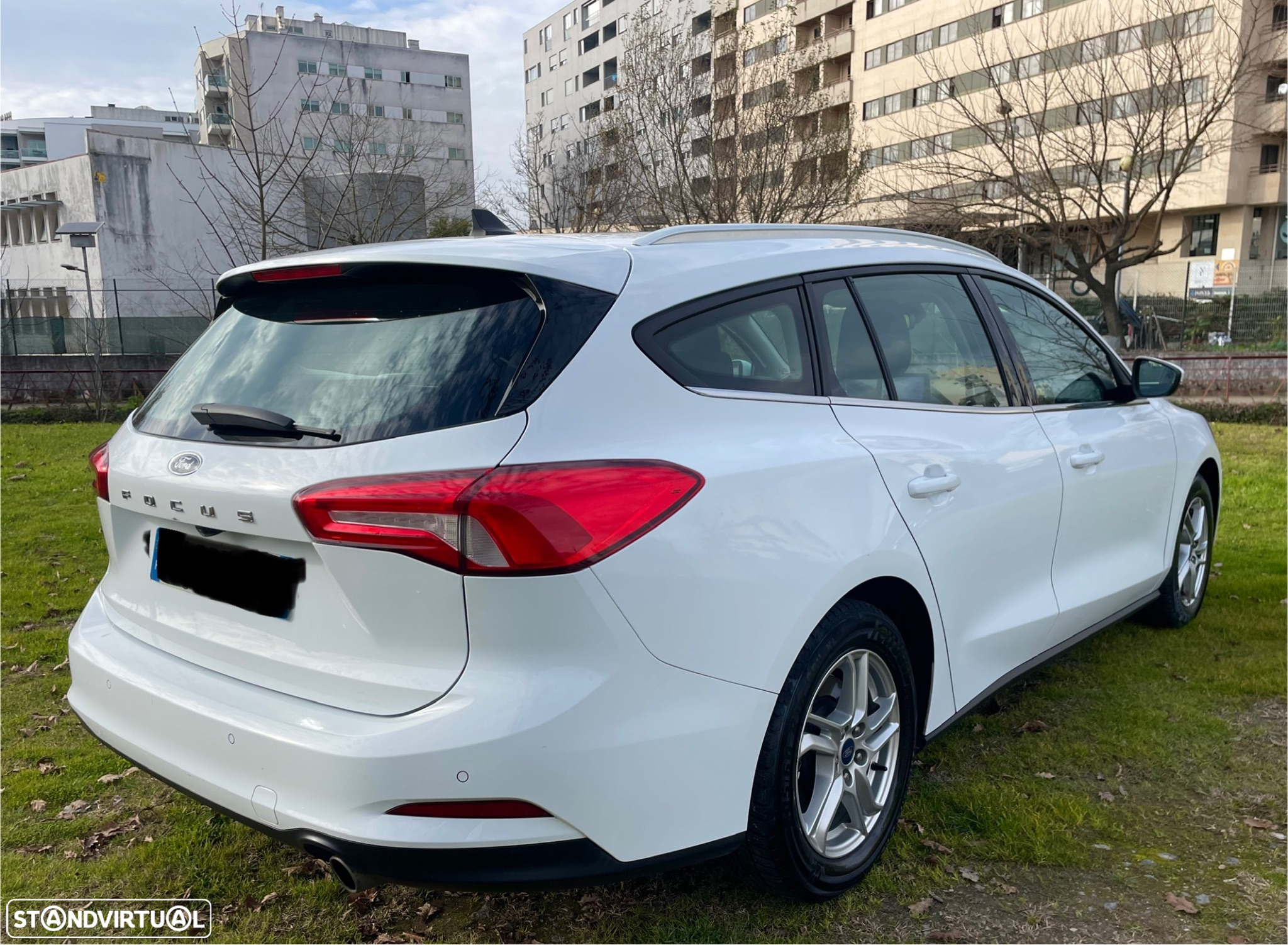 Ford Focus SW 1.5 TDCi EcoBlue Connected - 9