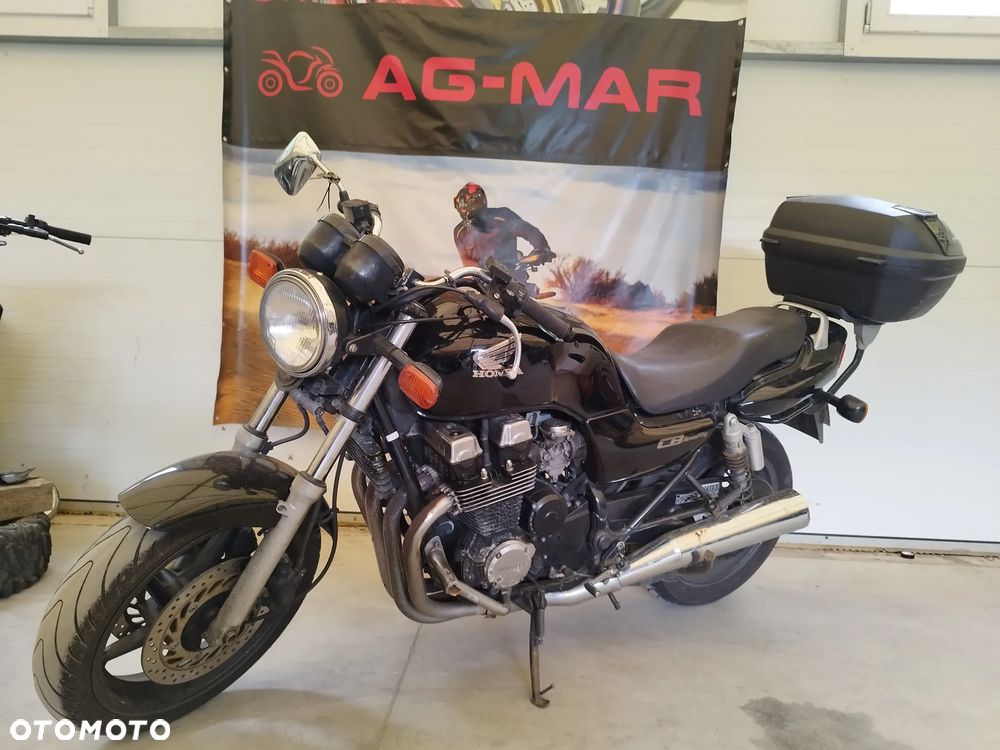 Honda CB - 1