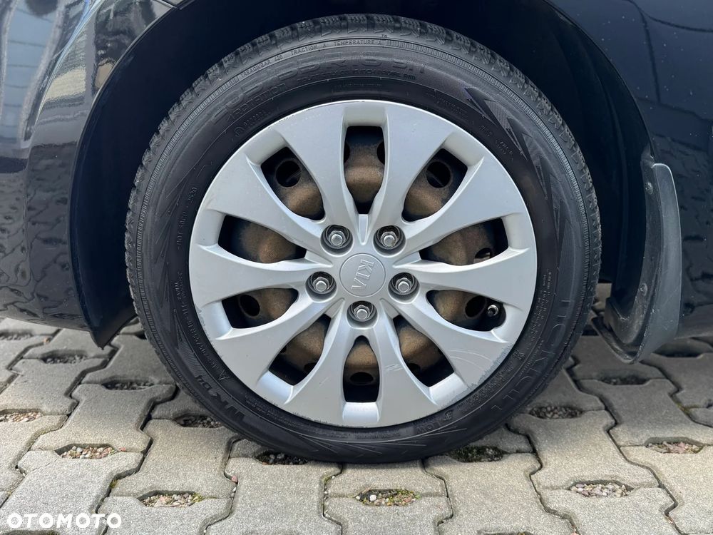 Kia Carens 1.7 CRDi L - 17
