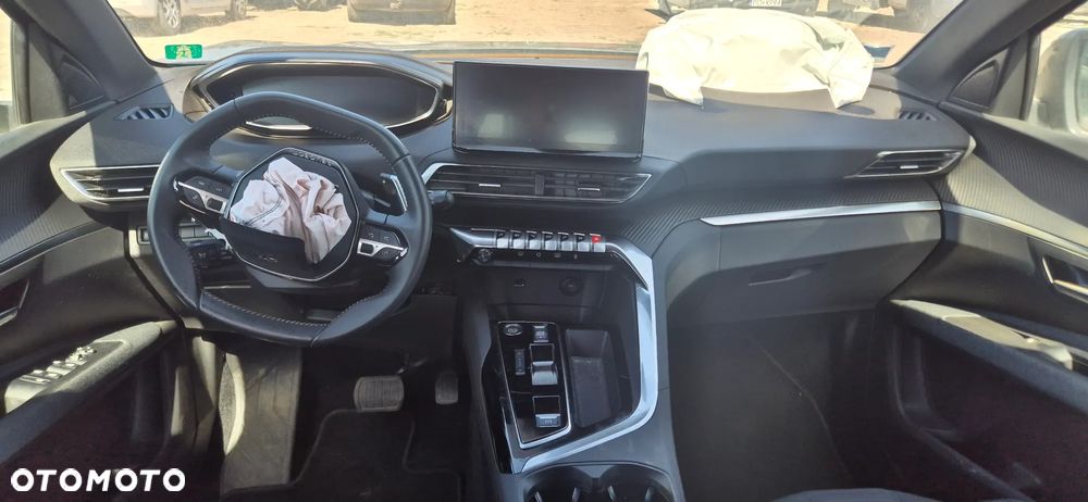 Peugeot 5008 1.5 BlueHDi Allure Pack S&S EAT8 - 29