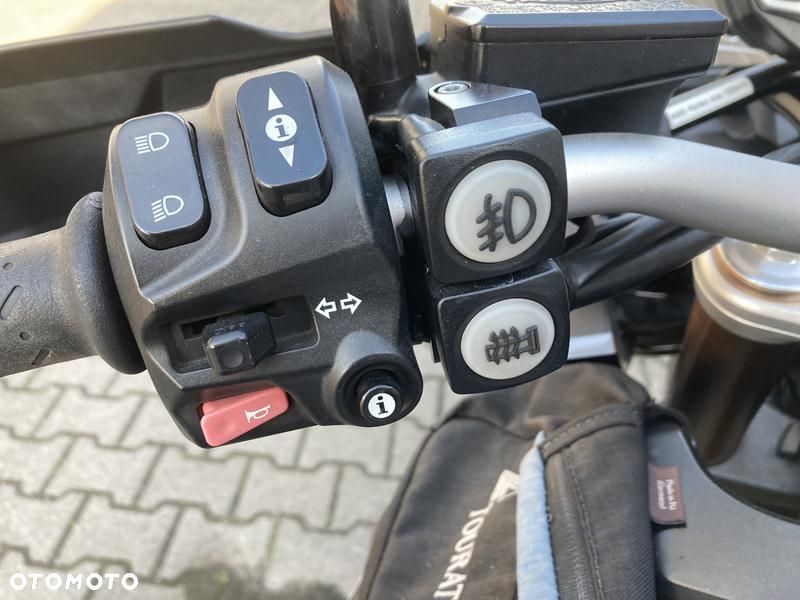Triumph Tiger - 9