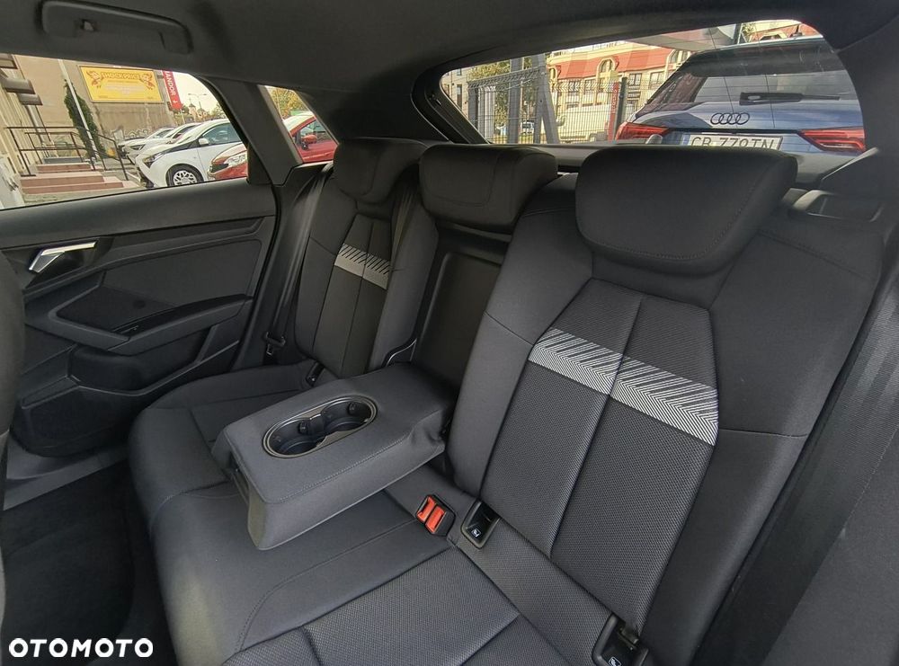 Audi A3 Sportback TFSI 110 kW S tronic S line - 14