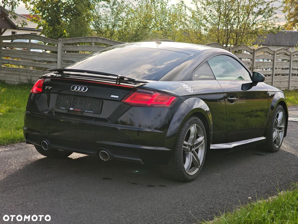 Audi TT Coupé - 16