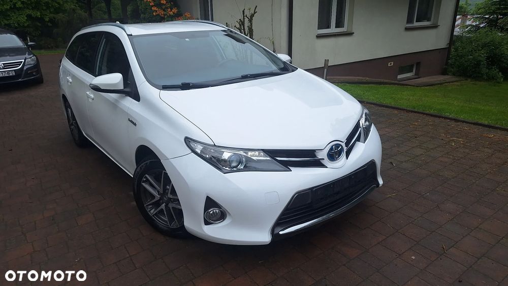 Toyota Auris - 1