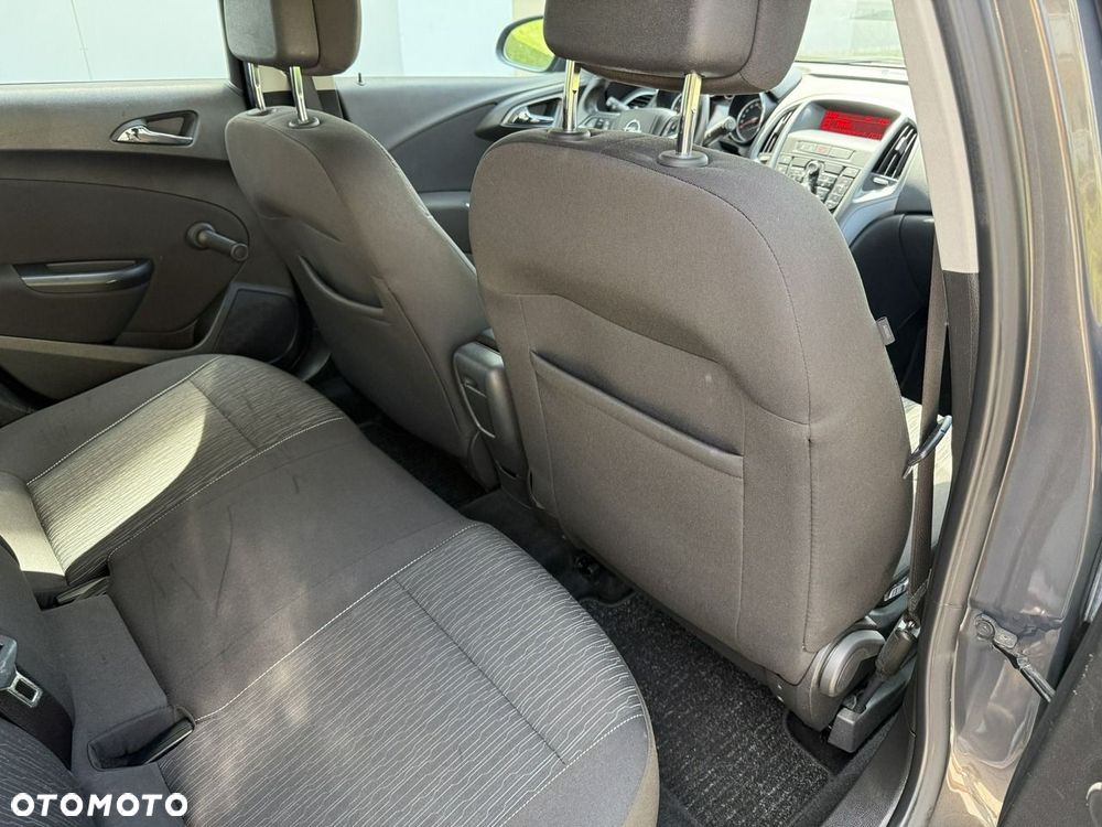 Opel Astra - 9