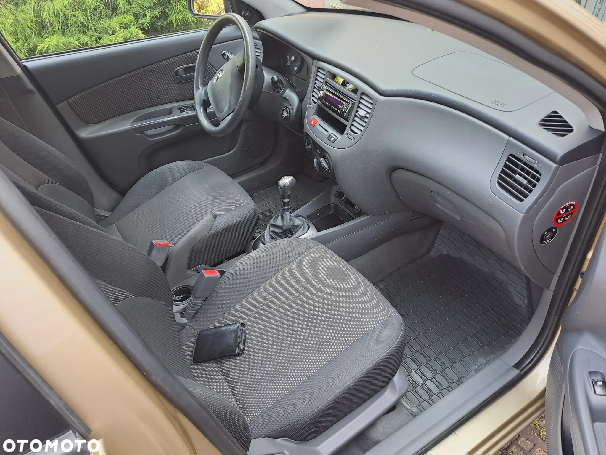Kia Rio - 9