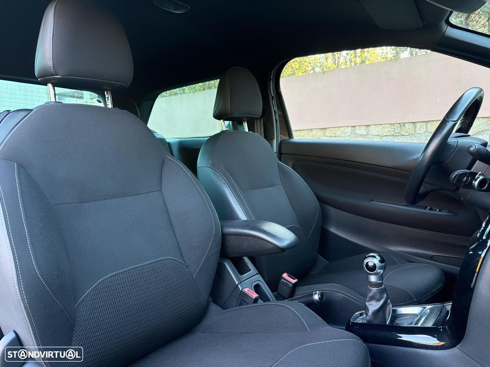 Citroën DS3 1.6 e-HDi So Chic - 17