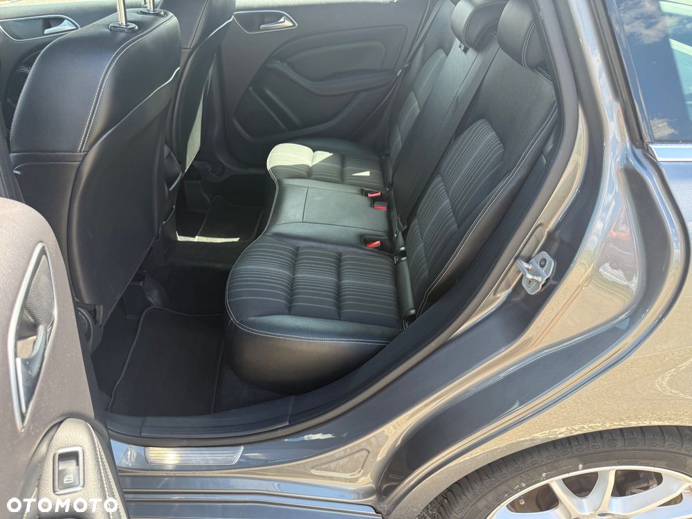 Mercedes-Benz Klasa B 180 CDI (BlueEFFICIENCY) 7G-DCT - 20