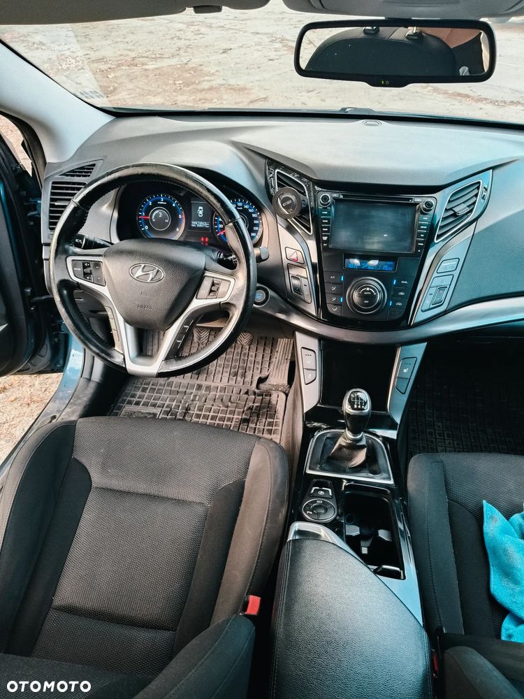 Hyundai i40 i40cw 1.7 CRDi Fifa World Cup Edition - 26