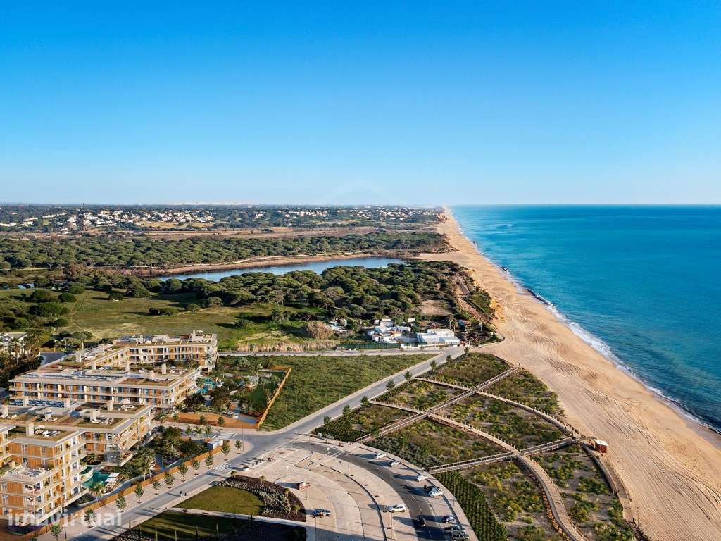 Apartamento T1 na primeira linha do Mar da Praia de Quarteira, Algarve - Grande imagem: 4/42