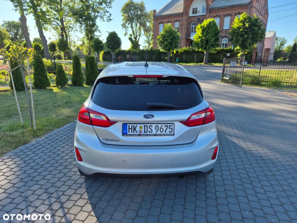 Ford Fiesta 1.1 S&S COOL&CONNECT - 17