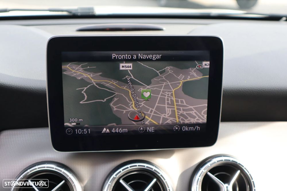 Mercedes-Benz CLA 200 d 7G-DCT Urban - 15