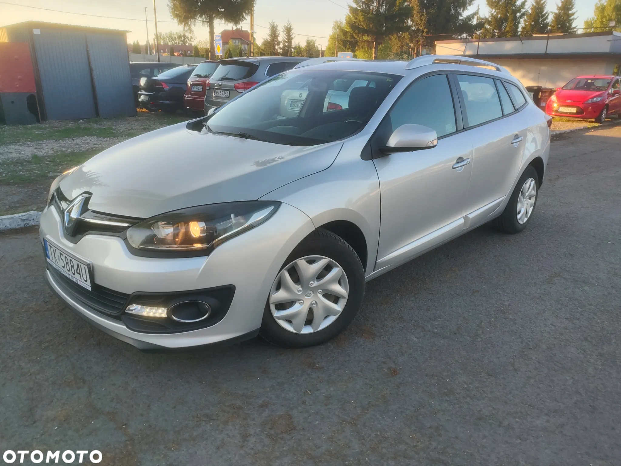 Renault Megane 1.5 Blue dCi Life - 4