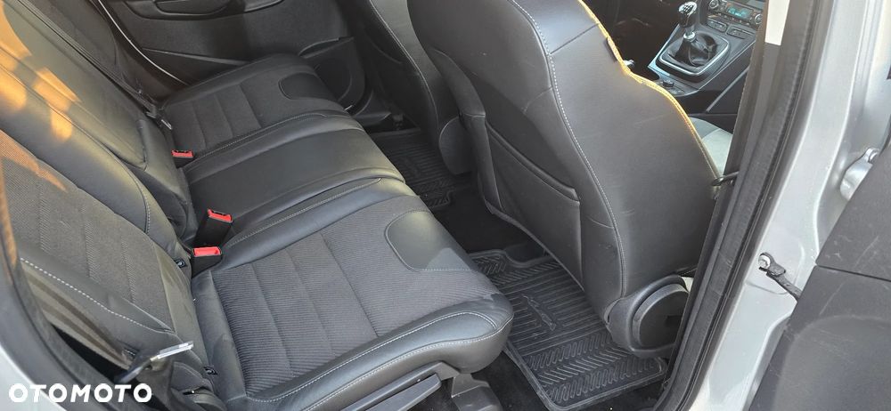 Ford Kuga 2.0 TDCi 4WD Titanium Plus - 12