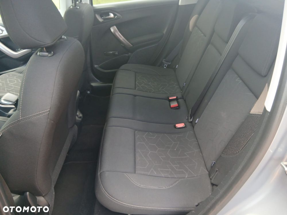 Peugeot 2008 1.2 Pure Tech Active EU6 - 5
