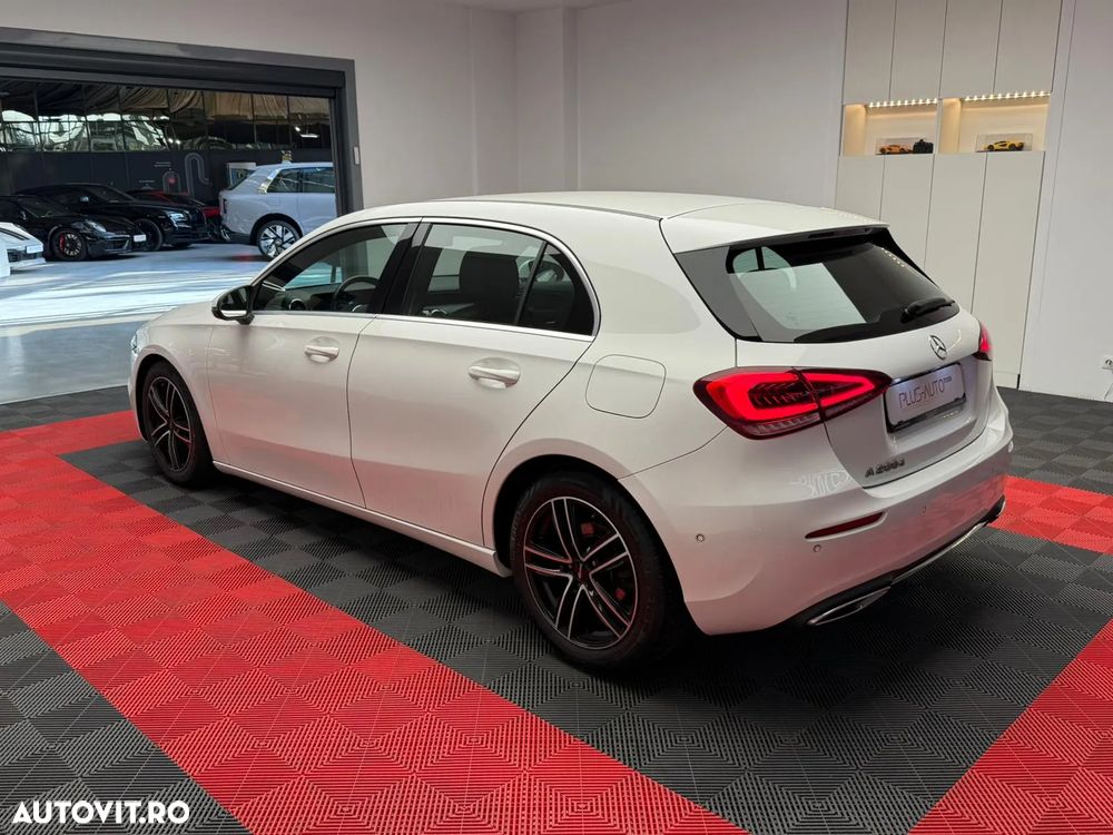 Mercedes-Benz A 200 d 8G-DCT - 4