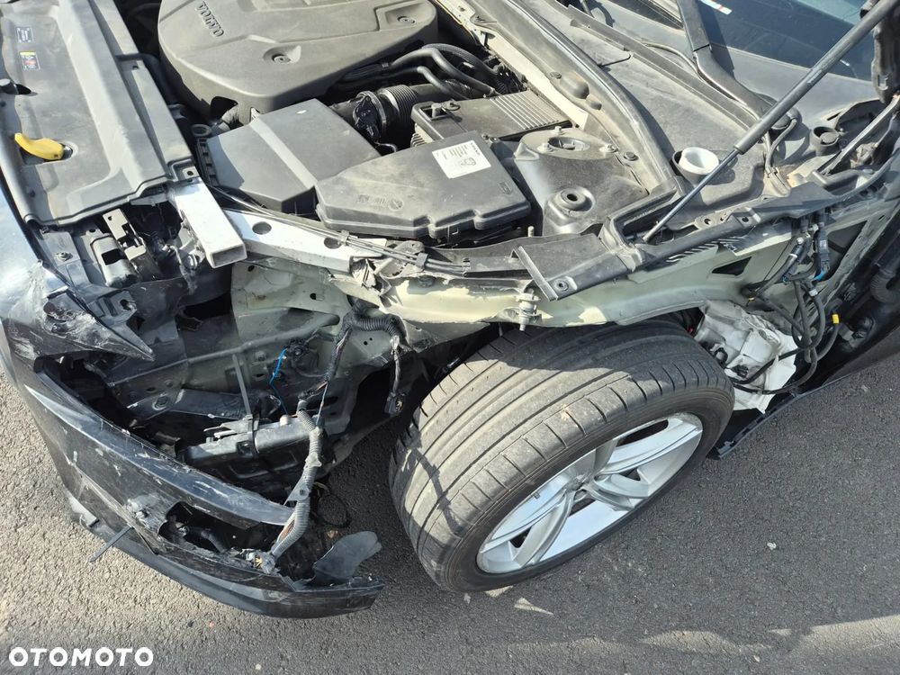 Volvo V90 D4 AWD Geartronic Momentum - 19