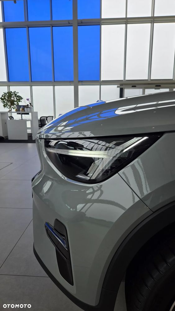 Volvo XC 40 82kWh P8 Recharge AWD Plus - 19