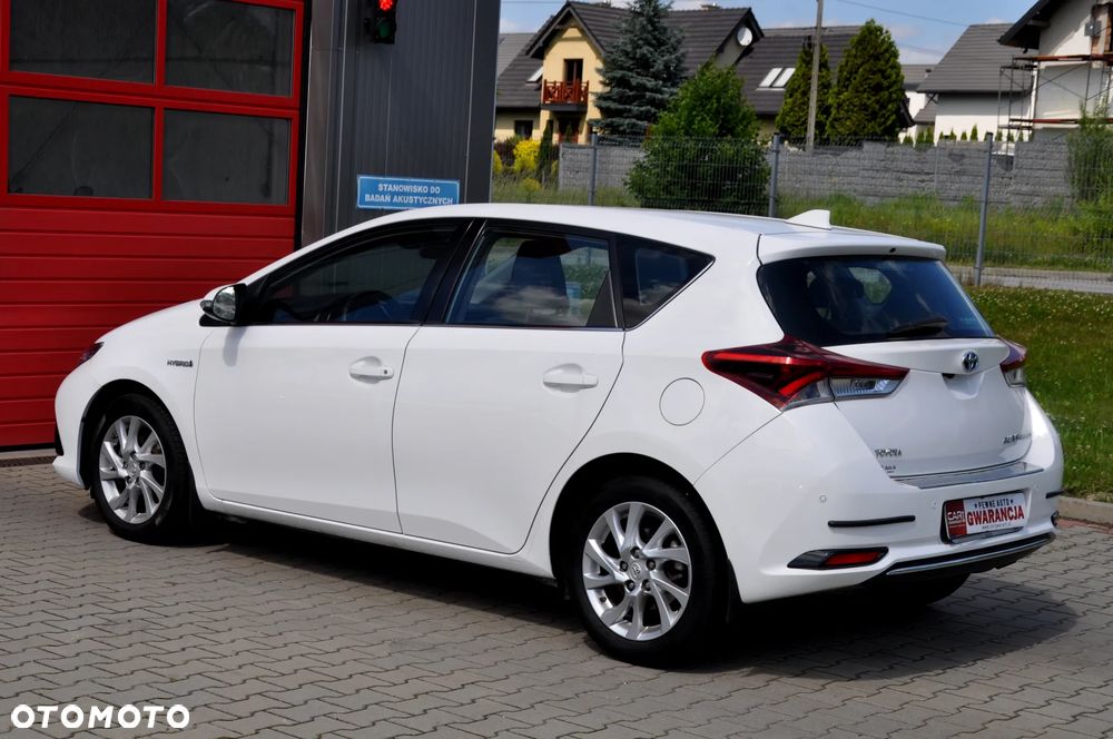 Toyota Auris - 10
