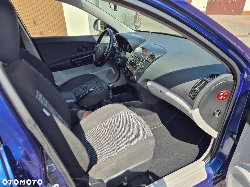 Kia Ceed 1.6 CVVT LX - 16