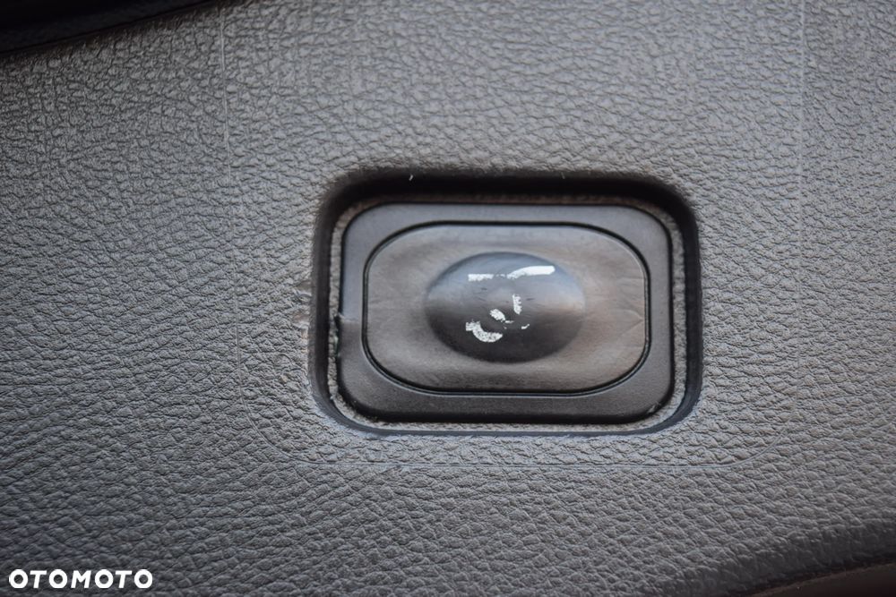 Ford Mondeo SW 2.0 TDCi Titanium - 34