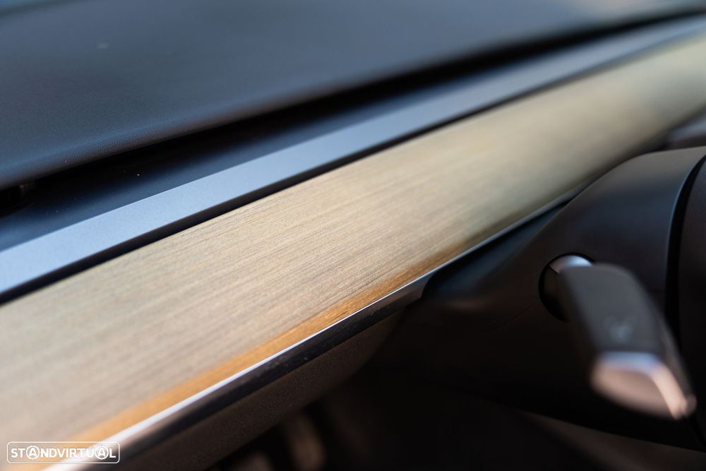 Tesla Model Y RWD - 19