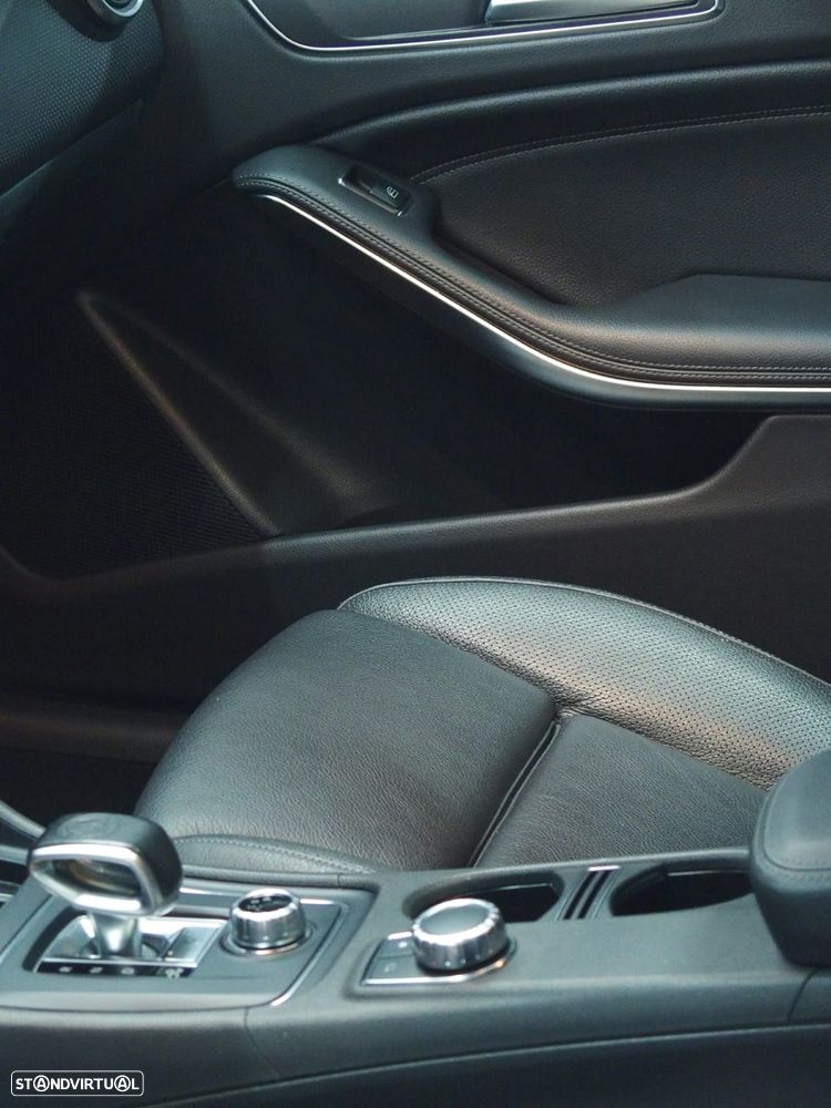 Mercedes-Benz A 45 AMG 4-Matic - 17