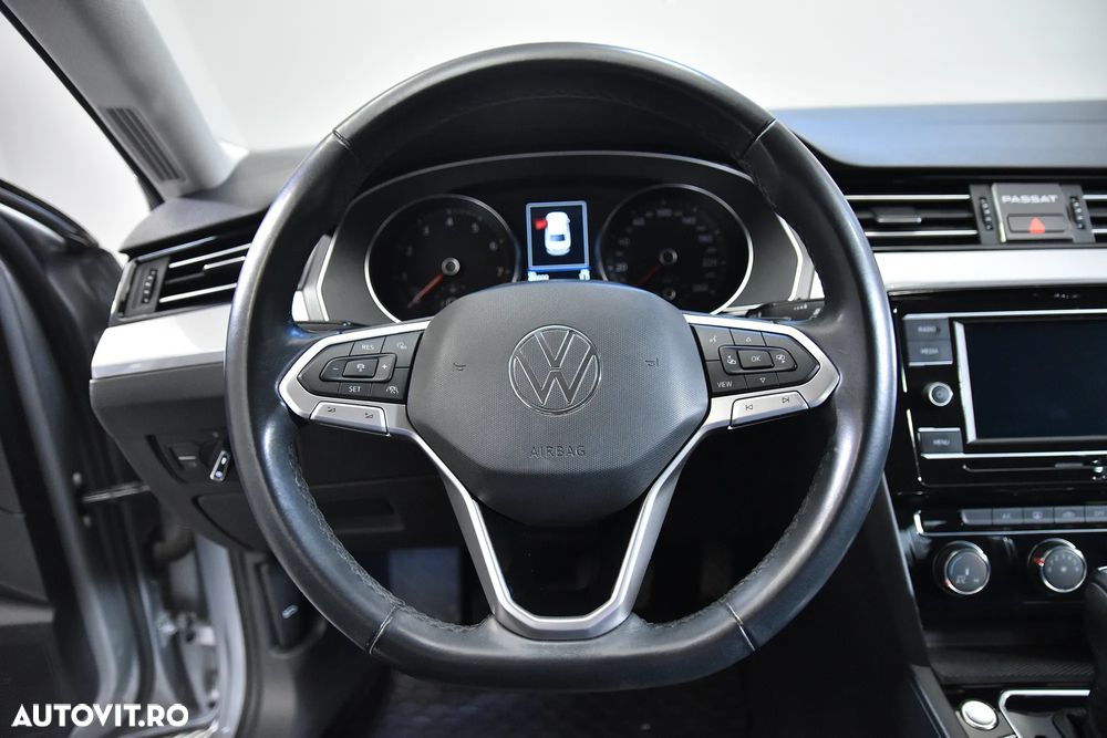 Volkswagen Passat - 15