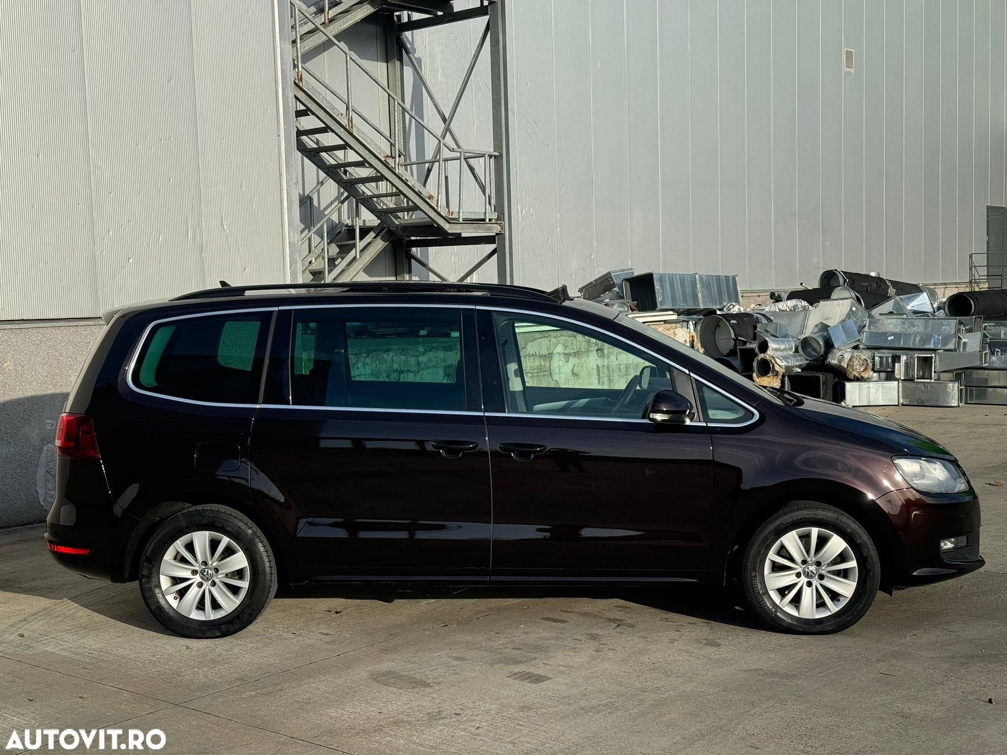 Volkswagen Sharan 2.0 TDI (BlueMotion Technology) Comfortline - 32