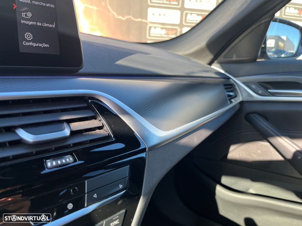 BMW 520 d Pack M Auto - 43