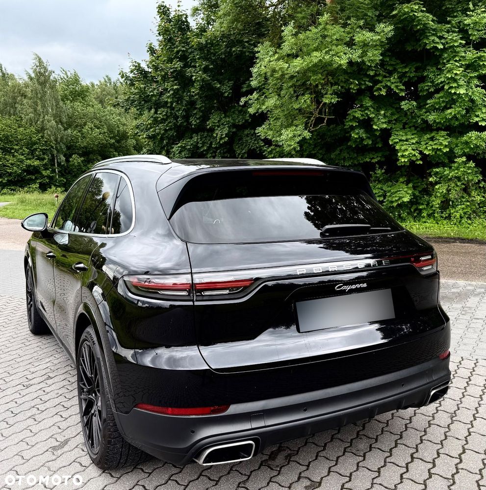Porsche Cayenne - 5
