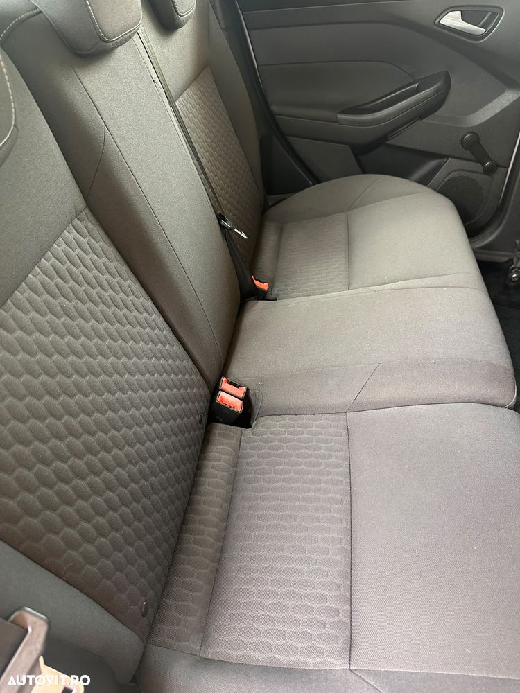 Ford Focus 1.6 TDCI DPF Trend - 7