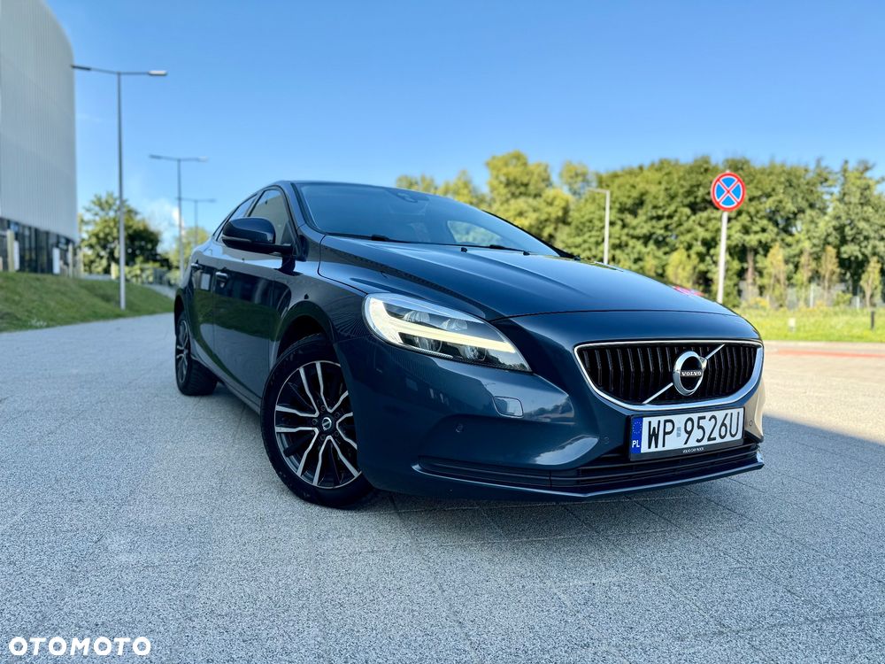 Volvo V40 D2 Drive-E SCR Momentum - 1