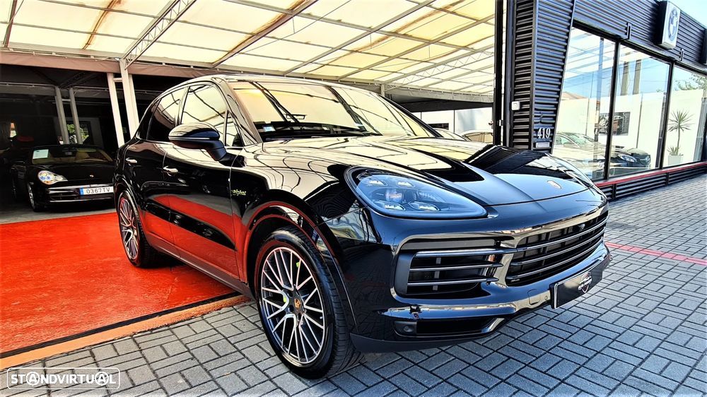 Porsche Cayenne Coupé E-Hybrid - 8