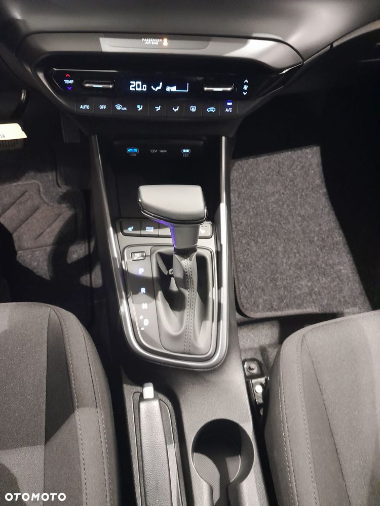 Hyundai i20 1.0 T-GDi Modern Black DCT - 26