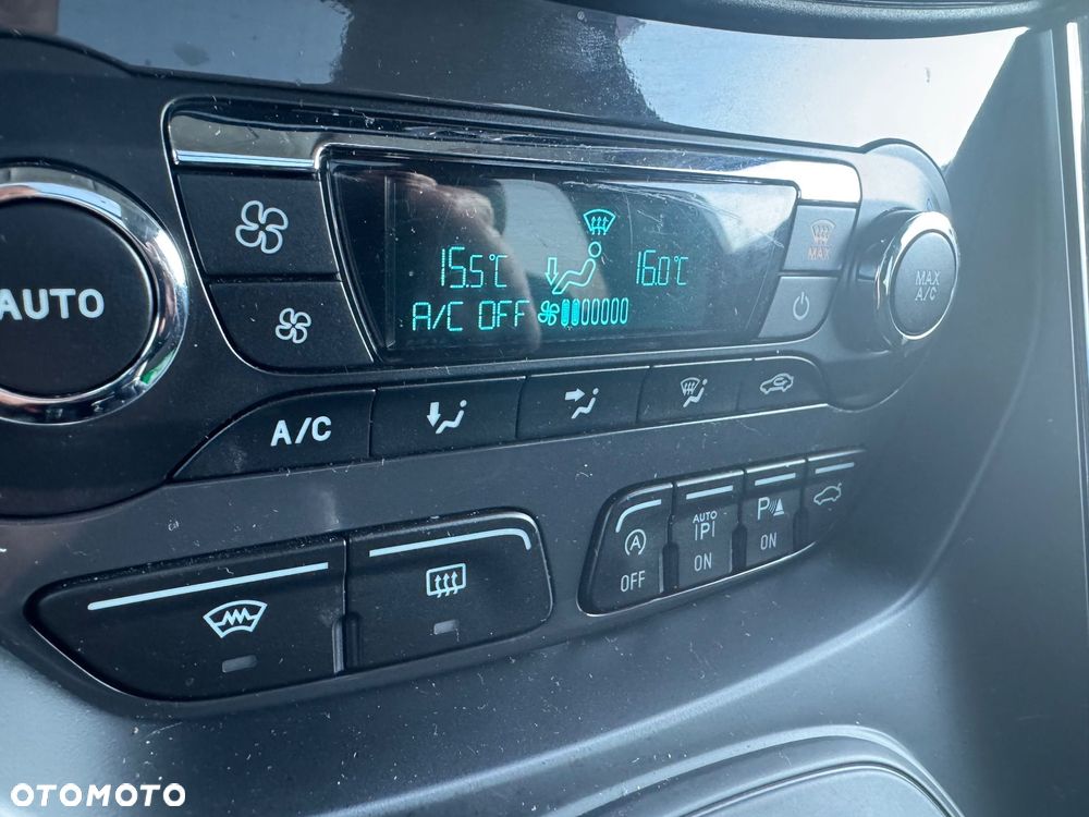 Ford Kuga 2.0 TDCi 4x4 Individual - 25