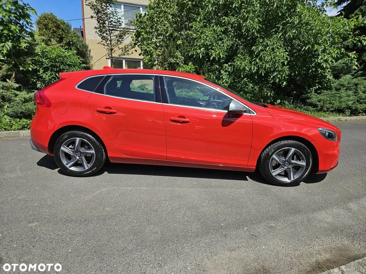Volvo V40 D3 Geartronic RDesign - 3