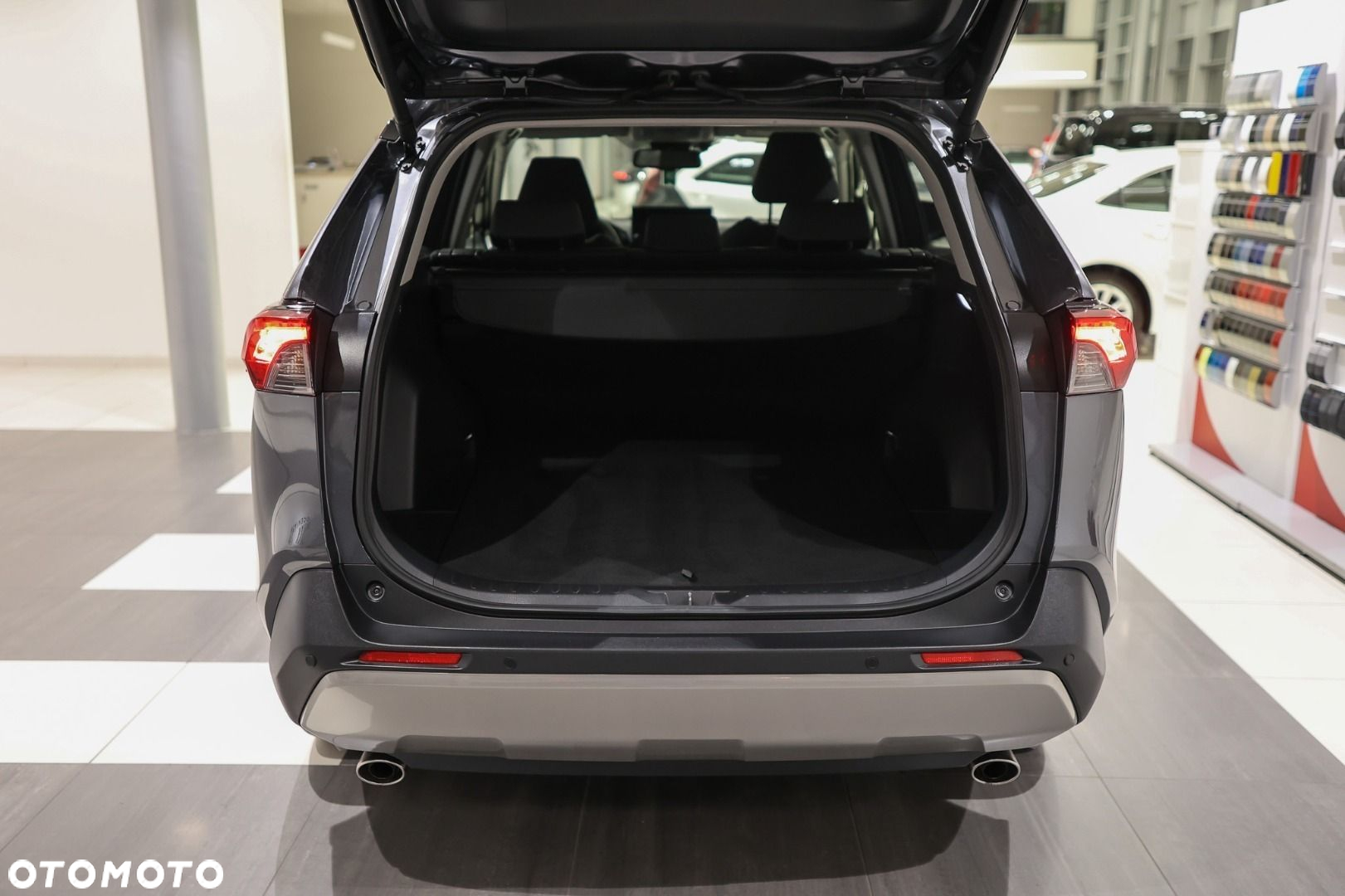 Toyota RAV4 - 24