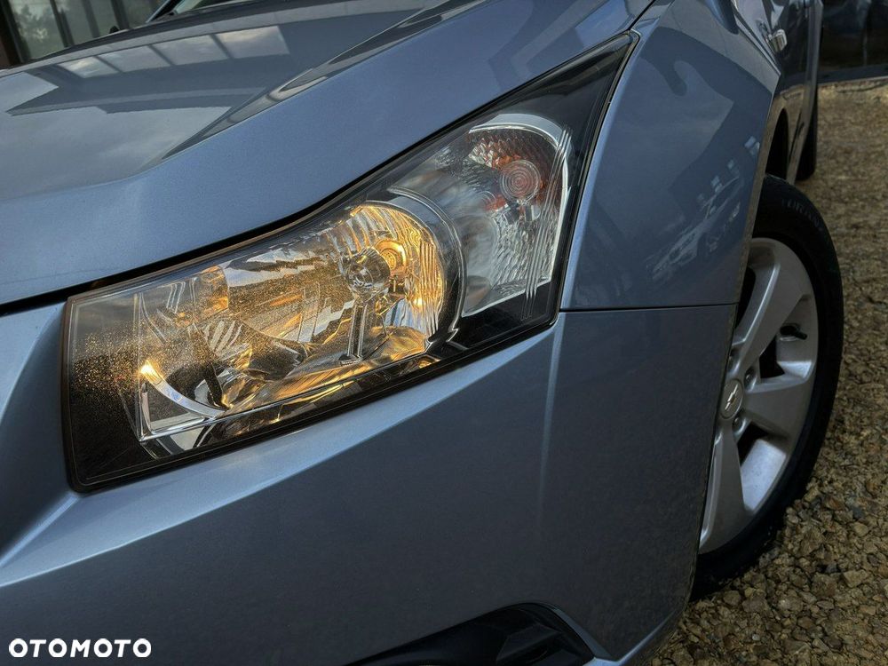 Chevrolet Cruze 2.0 D LT+ - 11