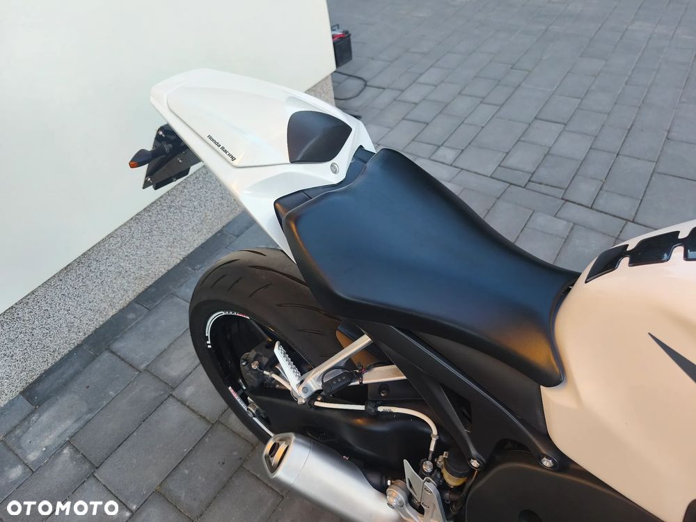 Honda CBR - 26