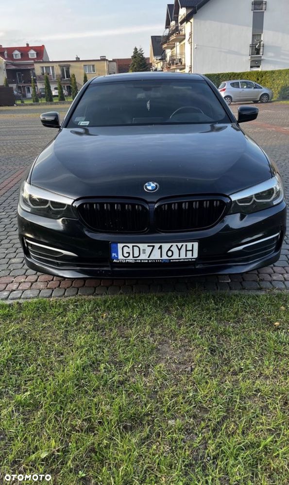 BMW Seria 5 530i xDrive Sport Line - 1