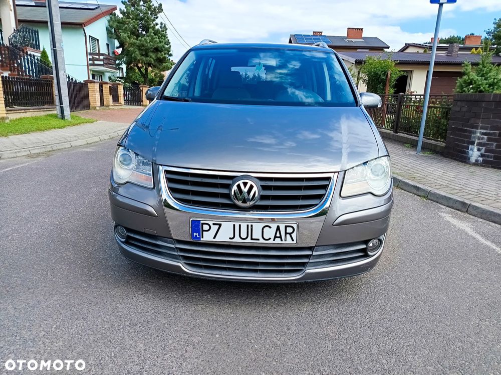 Volkswagen Touran - 2