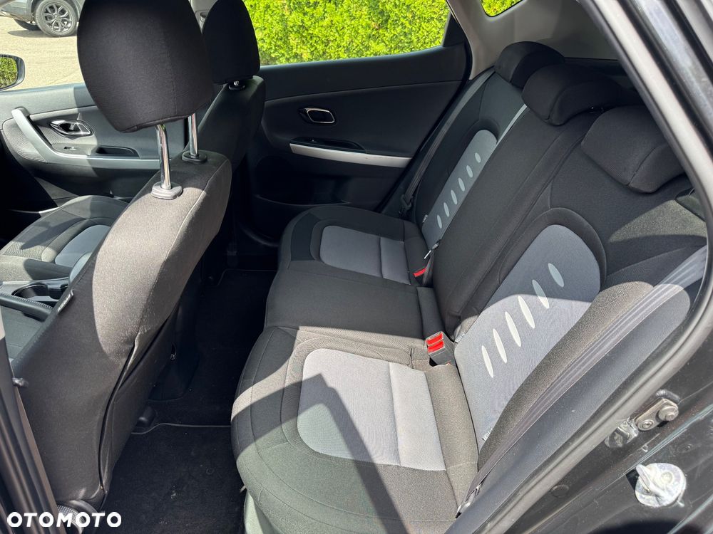Kia Ceed 1.6 CRDi 128 ISG Fifa World Cup Edition - 13