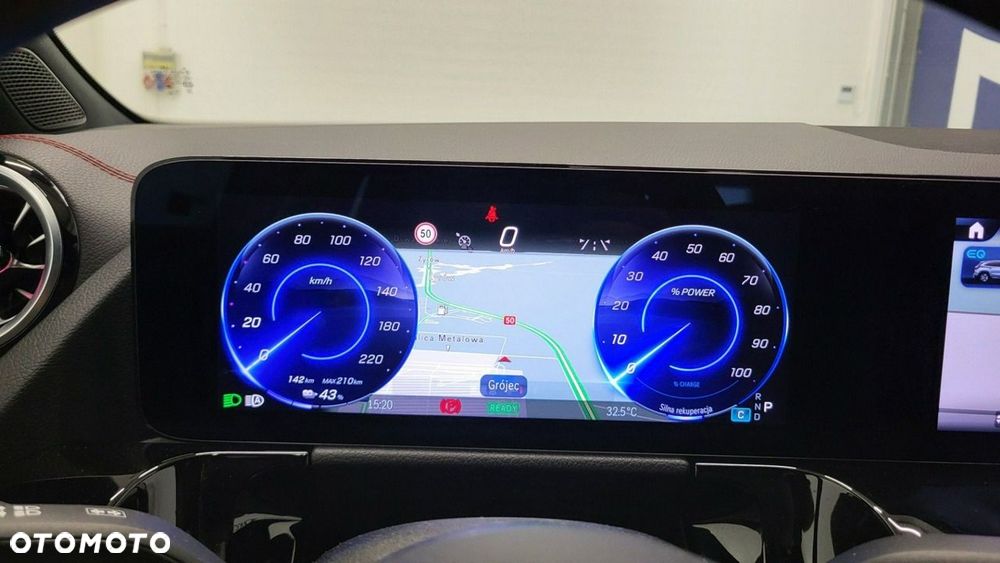 Mercedes-Benz EQA - 17