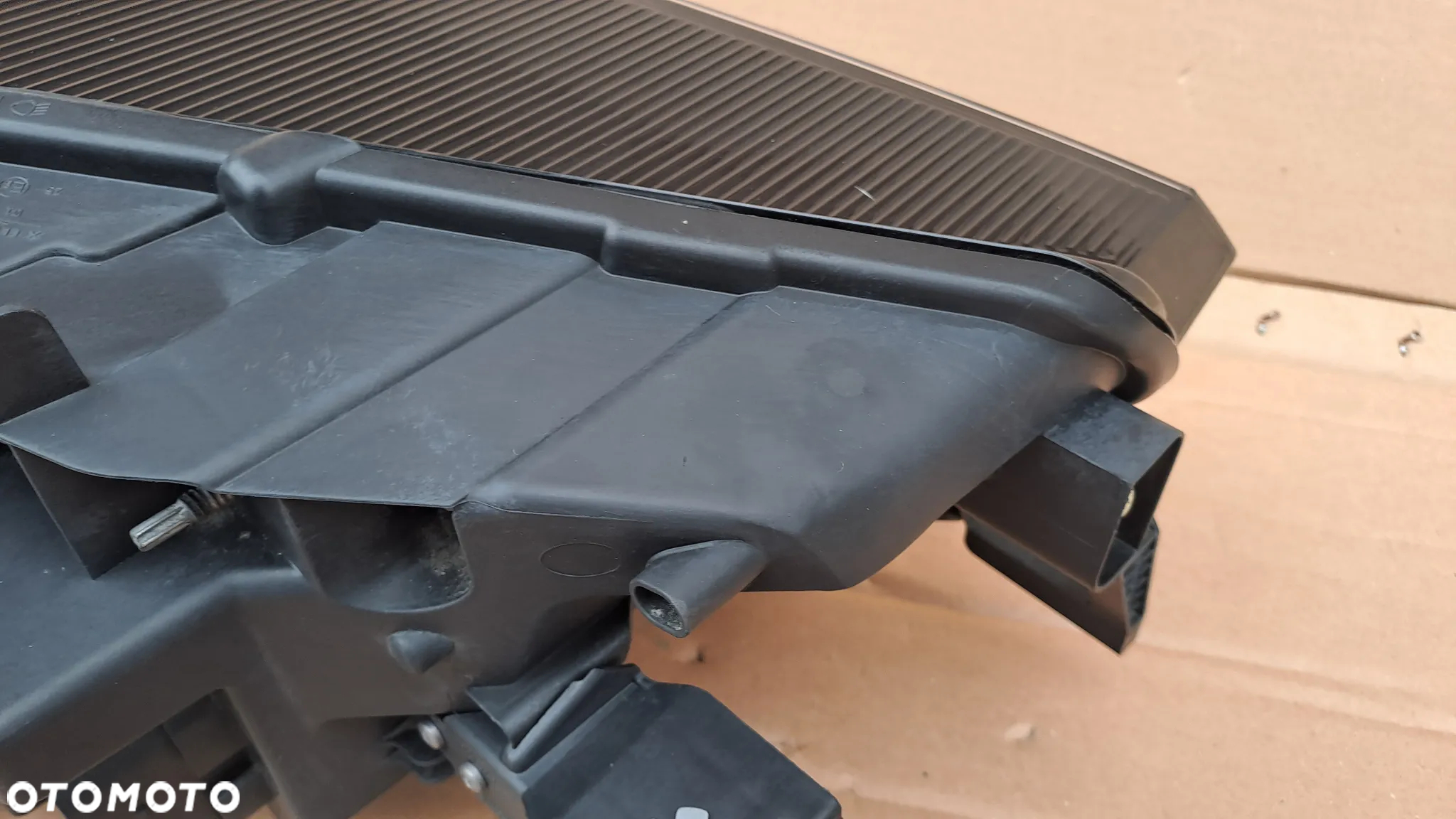 VW ID3 LEWA LAMPA FULL LED 10B941035B UŻYWANA - 9